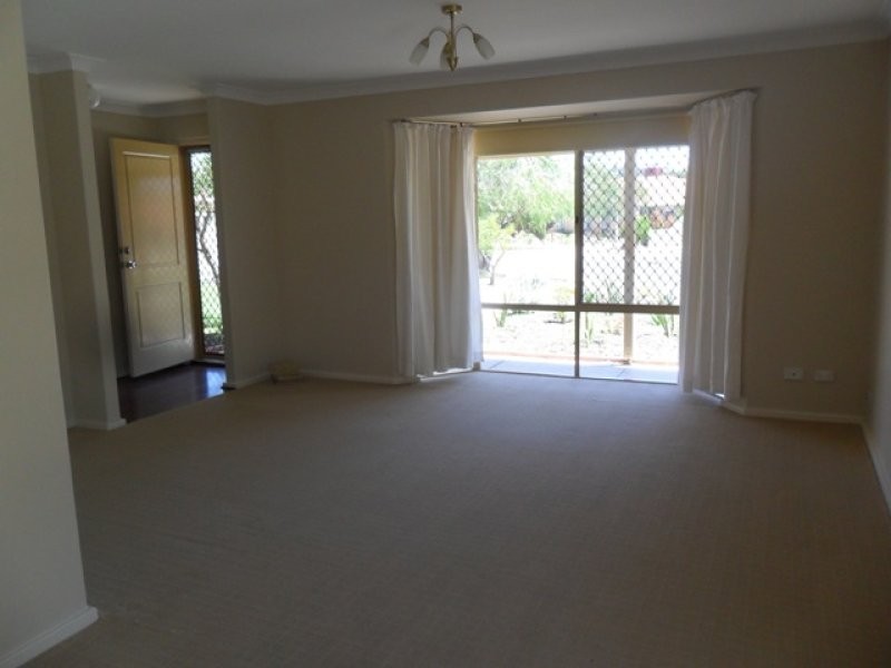 6 Euston Place, Alexander Heights WA 6064