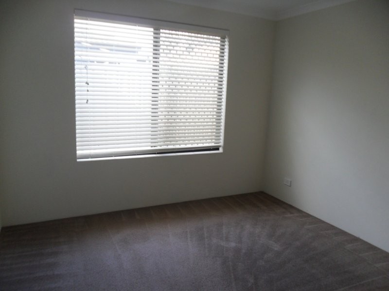 211c Mirrabooka Ave, Balga WA 6061