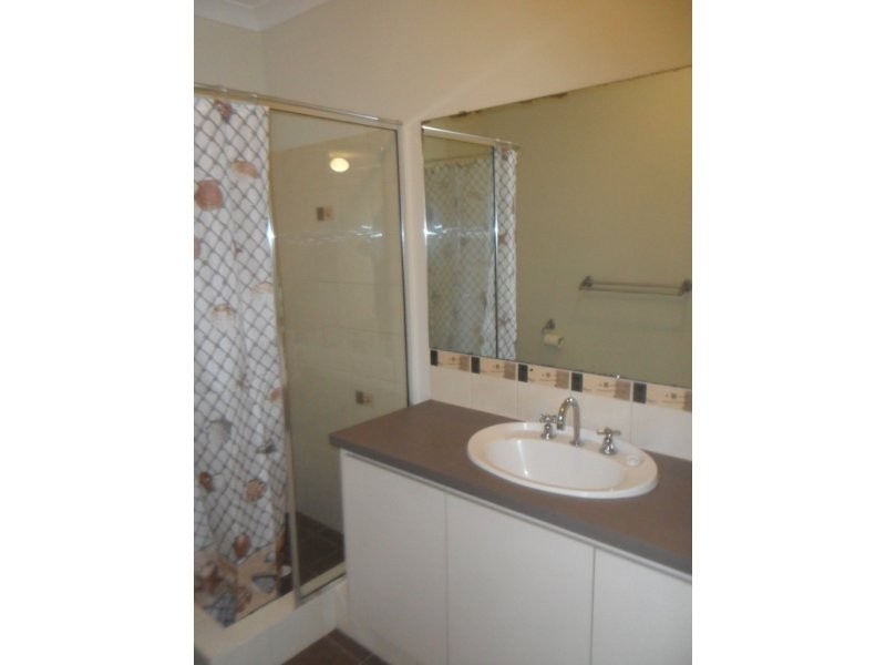 211c Mirrabooka Ave, Balga WA 6061