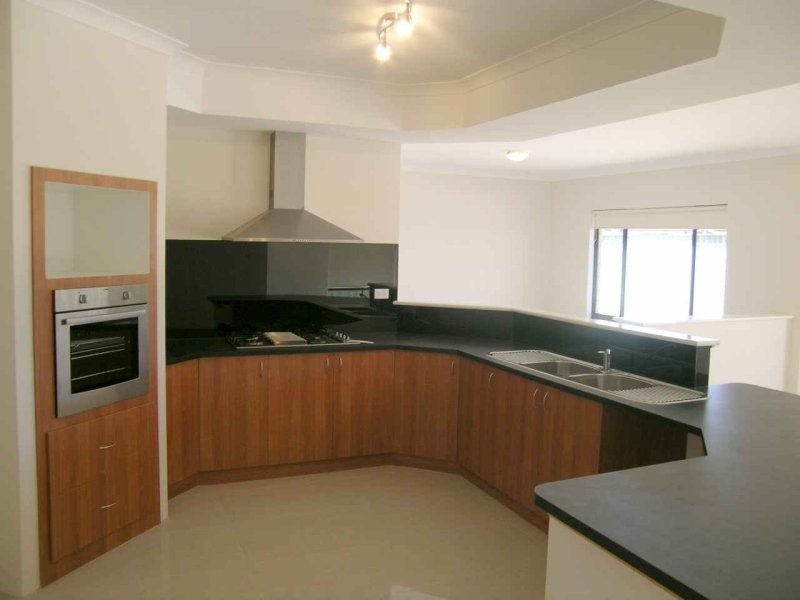 17 Brussels Circuit, Port Kennedy WA 6172