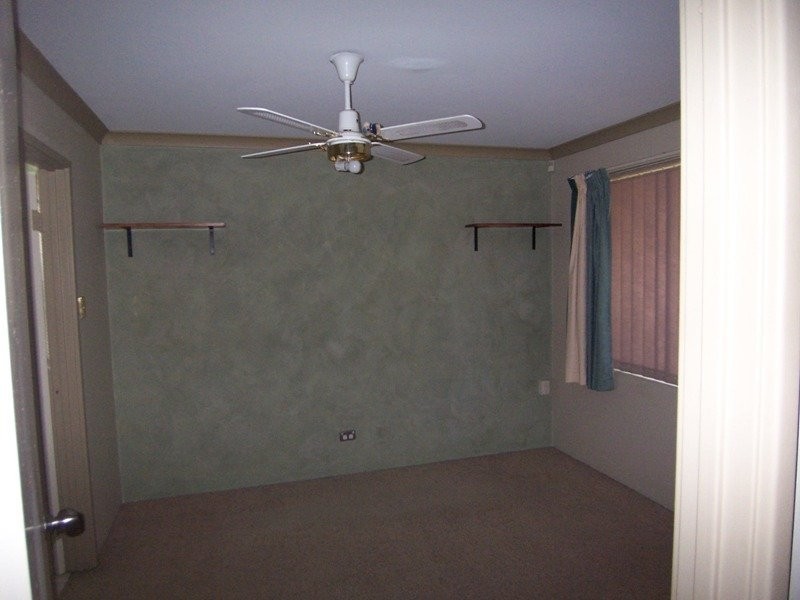 42 Yosemite Loop, Ballajura WA 6066