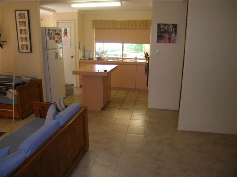 3 Plover Place, Ballajura WA 6066