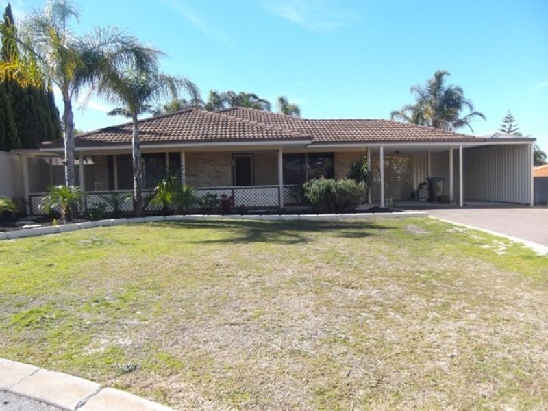 4 Pinedale Gardens, Ballajura WA 6066