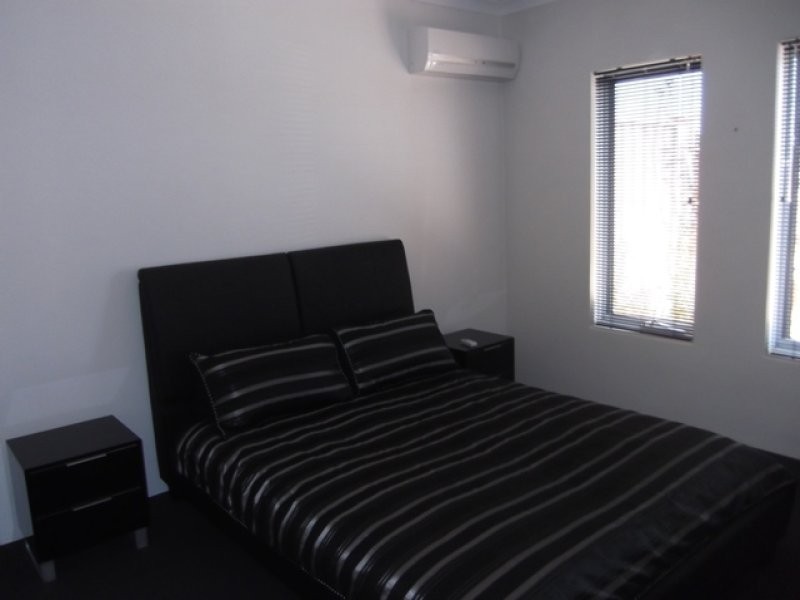 176 Kingsway, Darch WA 6065