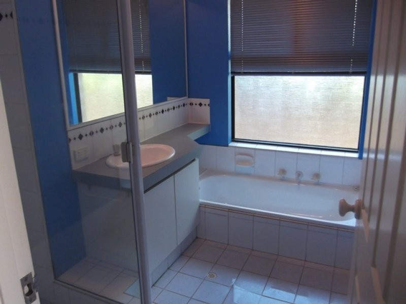 23 Southpointe Crescent, Ballajura WA 6066