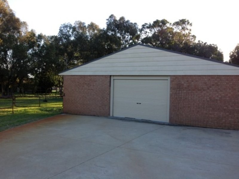 11 Casuarina Place, Henley Brook WA 6055