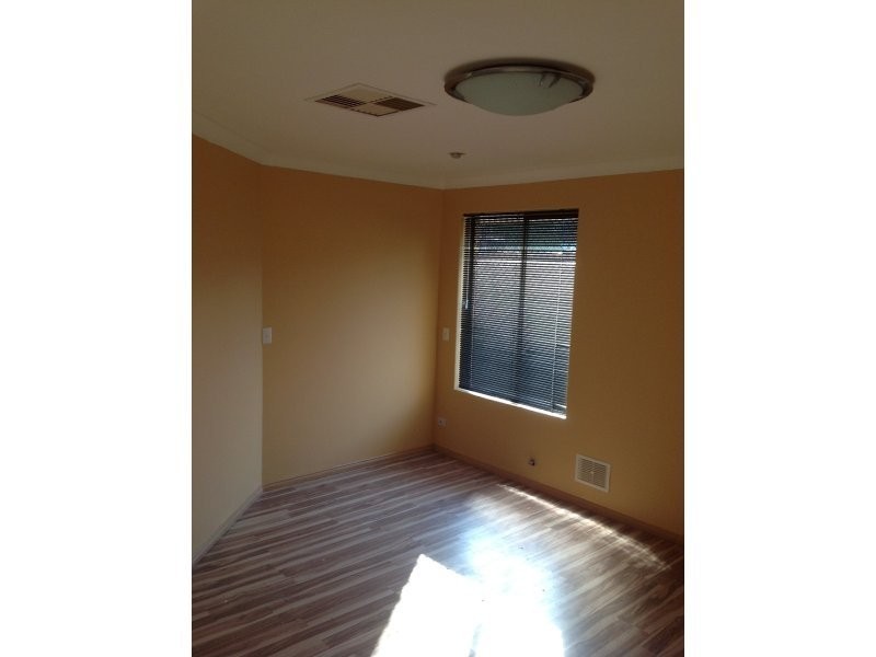 146 Illawarra Cres, Ballajura WA 6066