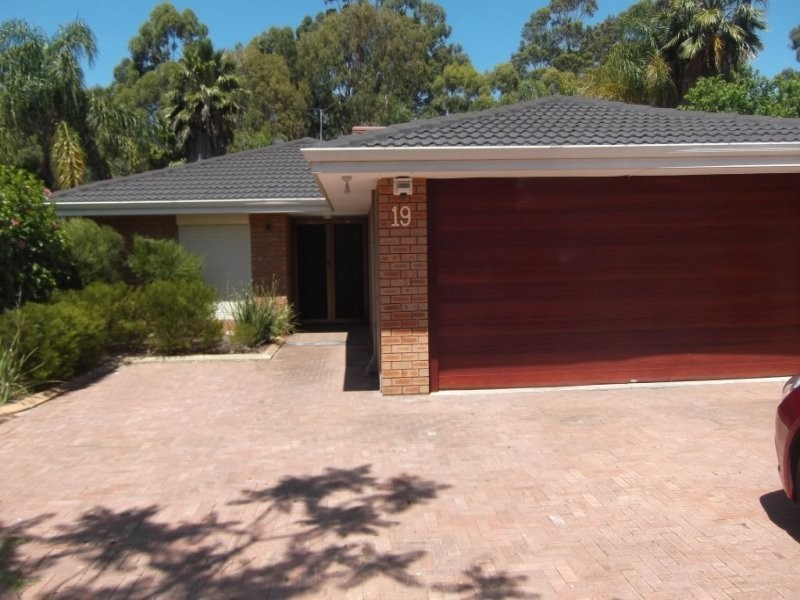 19 Dellwood Lane, Ballajura WA 6066