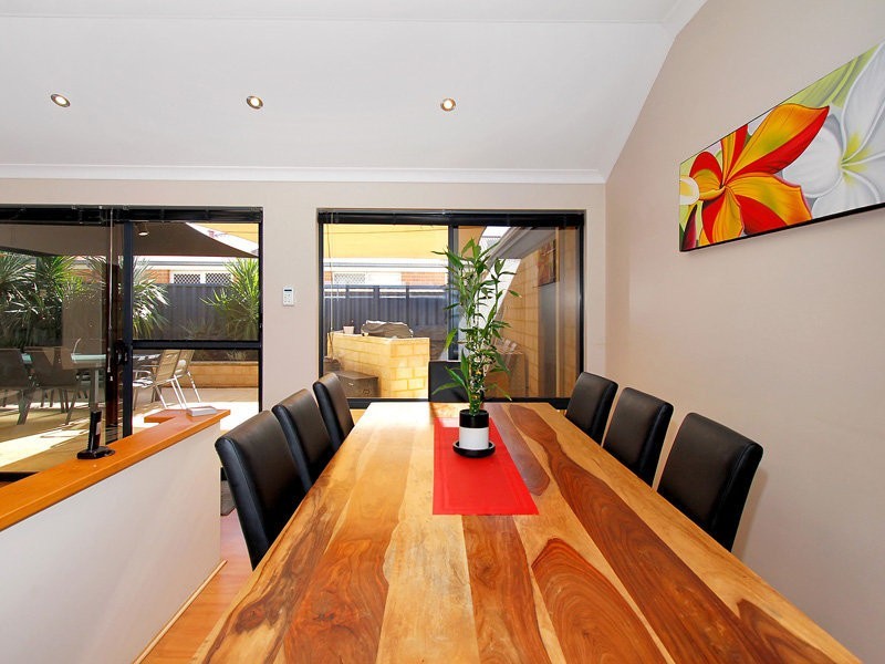 133 Rochester Circle, Balga WA 6061