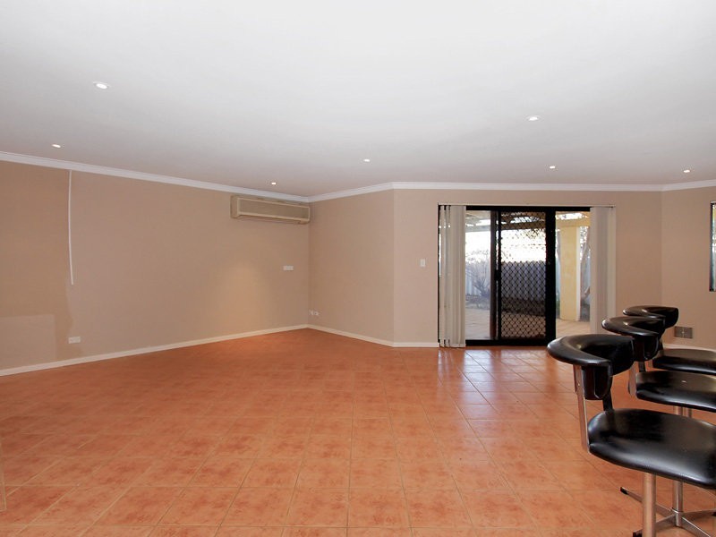 55 Guadalupe Drive, Ballajura WA 6066