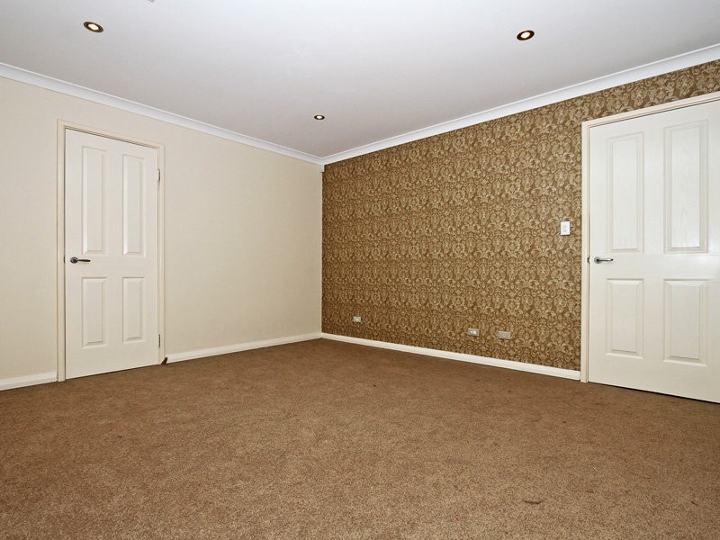 7 Sutton Way, Darch WA 6065