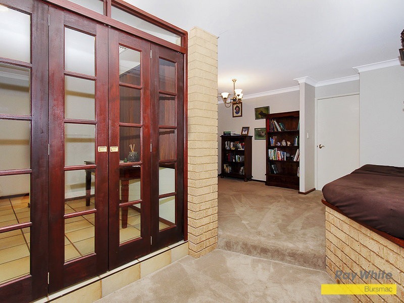 16 Island Retreat, Ballajura WA 6066