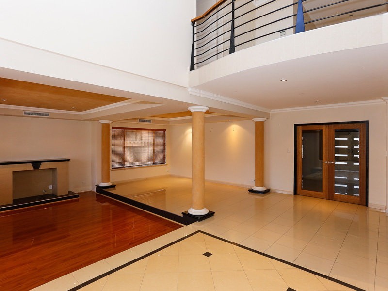 22 Hotham Crescent, Alexander Heights WA 6064