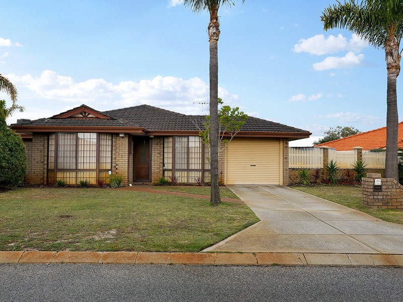 33 Mandilla Parade, Ballajura WA 6066