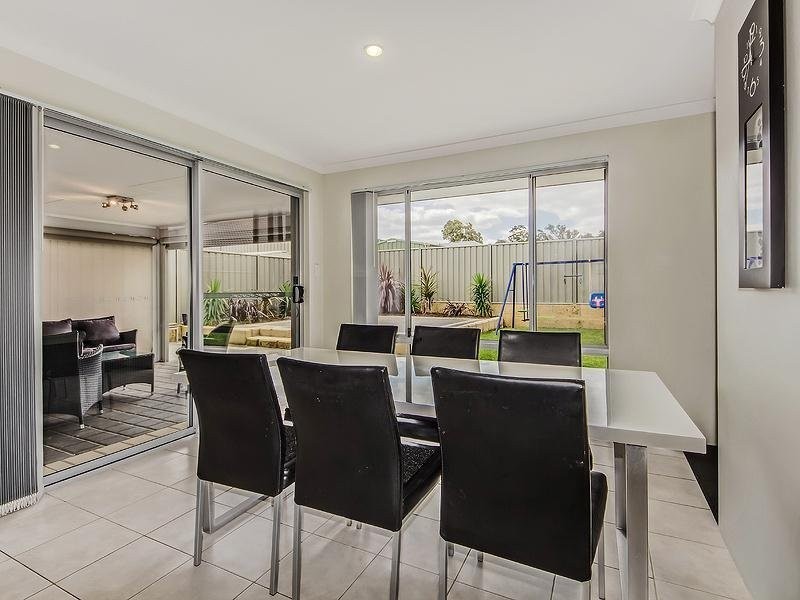 4 Chipping Crescent, Wellard WA 6170