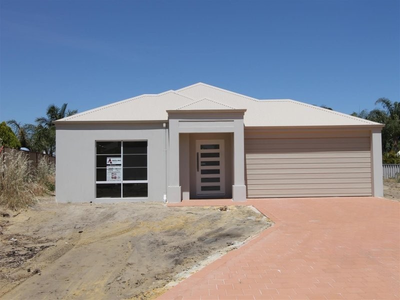 4 Ketch Cove, Ballajura WA 6066
