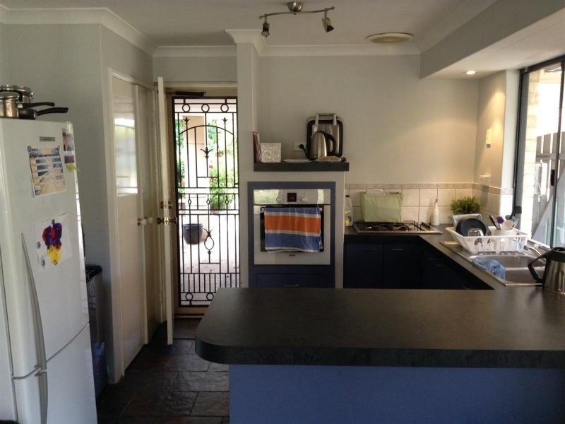 52 Grand Parade, Redcliffe WA 6104
