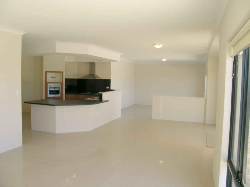 17 Brussels Circuit, Port Kennedy WA 6172