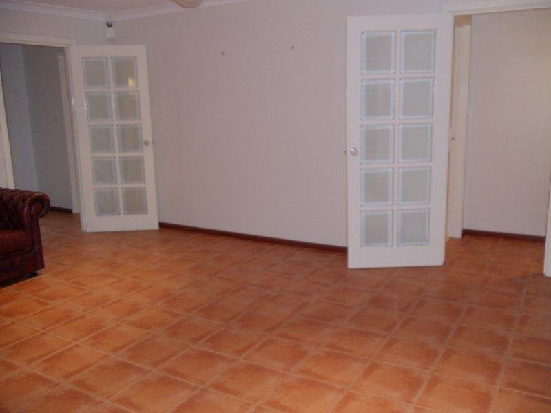 3 Falcon Close, Ballajura WA 6066