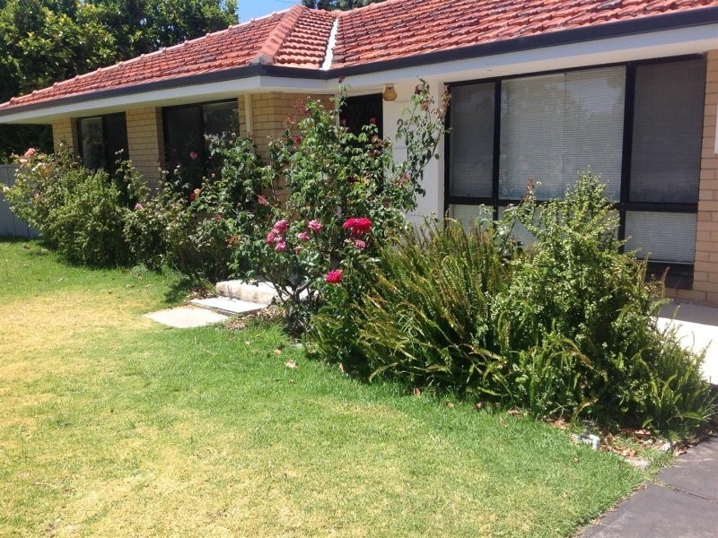 2 Farm Street, Hamersley WA 6022