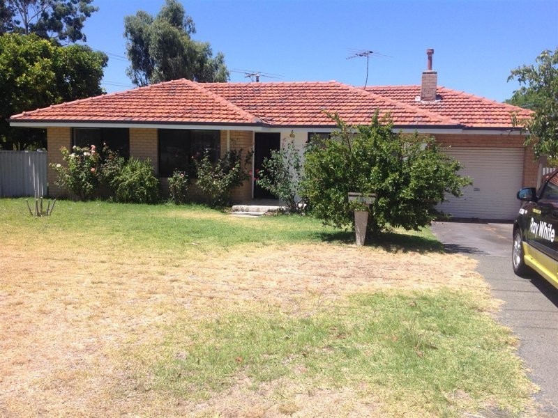 2 Farm Street, Hamersley WA 6022