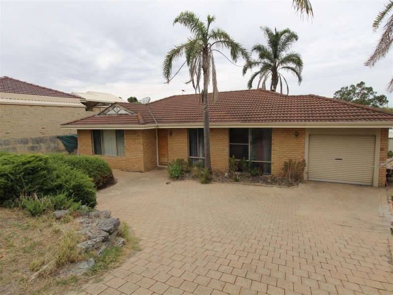 25 Seaspray Crest, Ballajura WA 6066