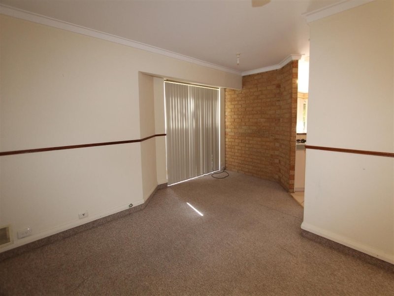 25 Seaspray Crest, Ballajura WA 6066