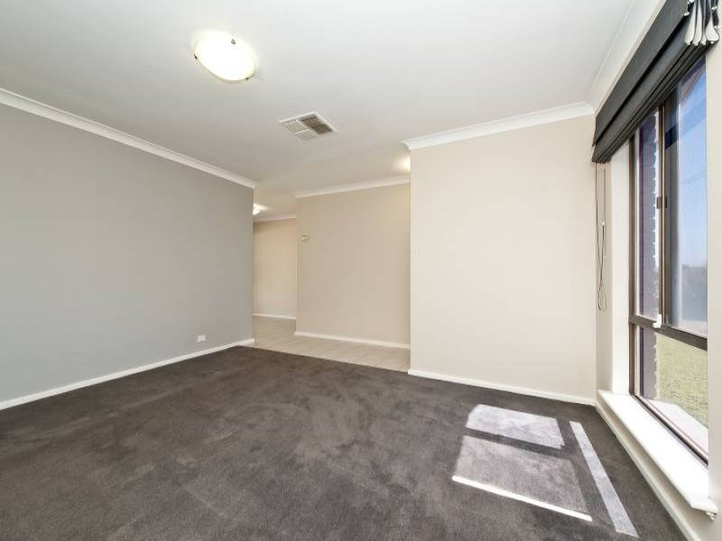 15 Balgonie Avenue, Girrawheen WA 6064