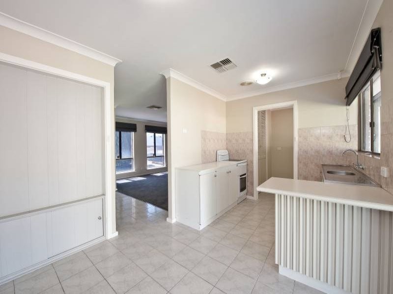 15 Balgonie Avenue, Girrawheen WA 6064