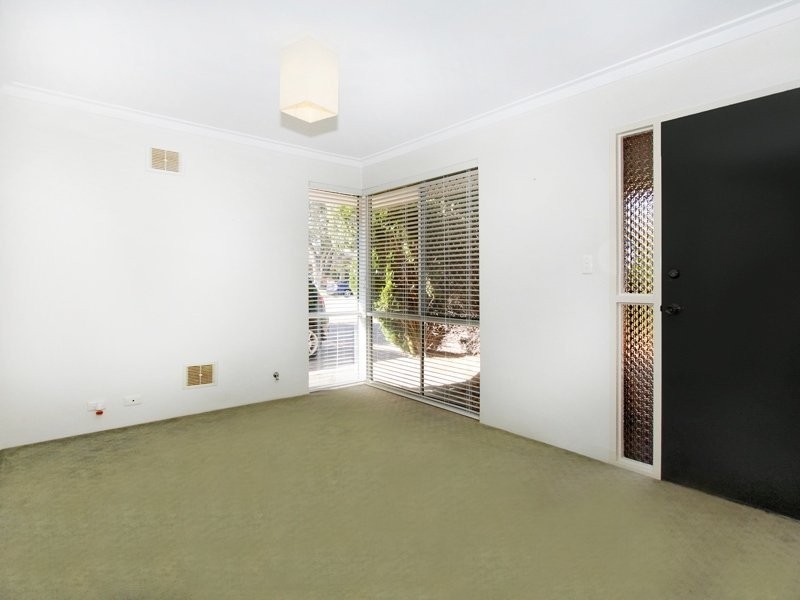 8/88 Woodrow Avenue, Yokine WA 6060