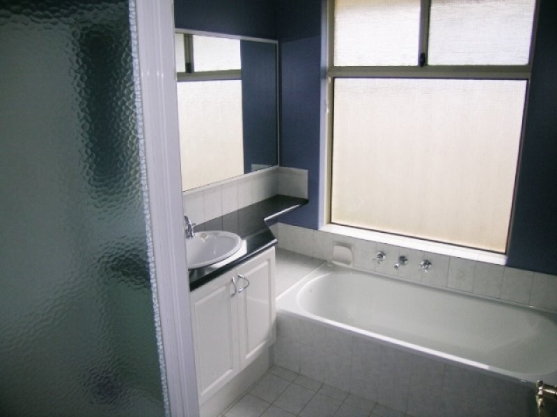 29 Kiandra Parade, Ballajura WA 6066