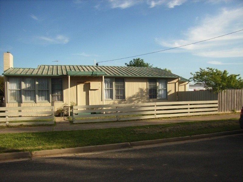 9 Smith St, Ararat VIC 3377