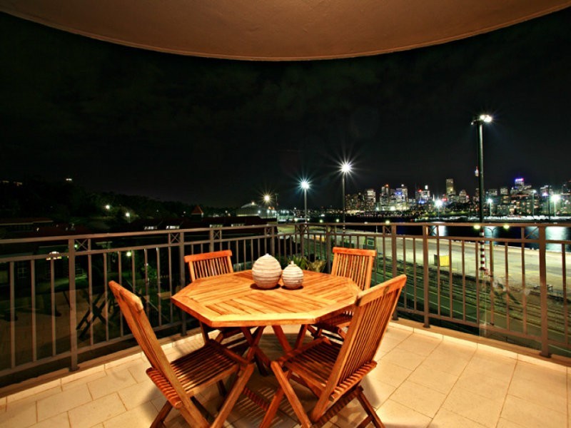 D16, 1 Buchanan Street, Balmain NSW 2041