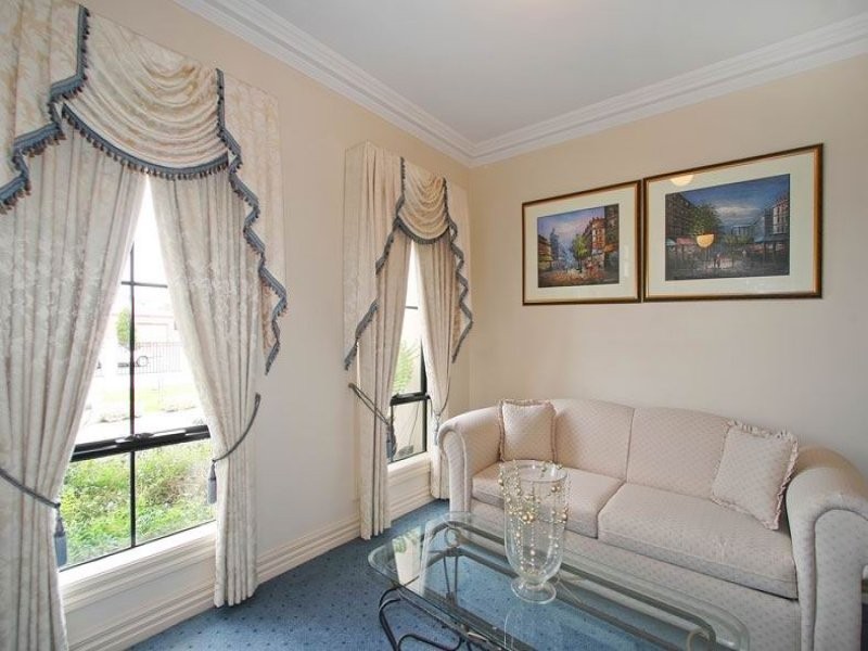 3 Caruana Drive, Dingley Village VIC 3172