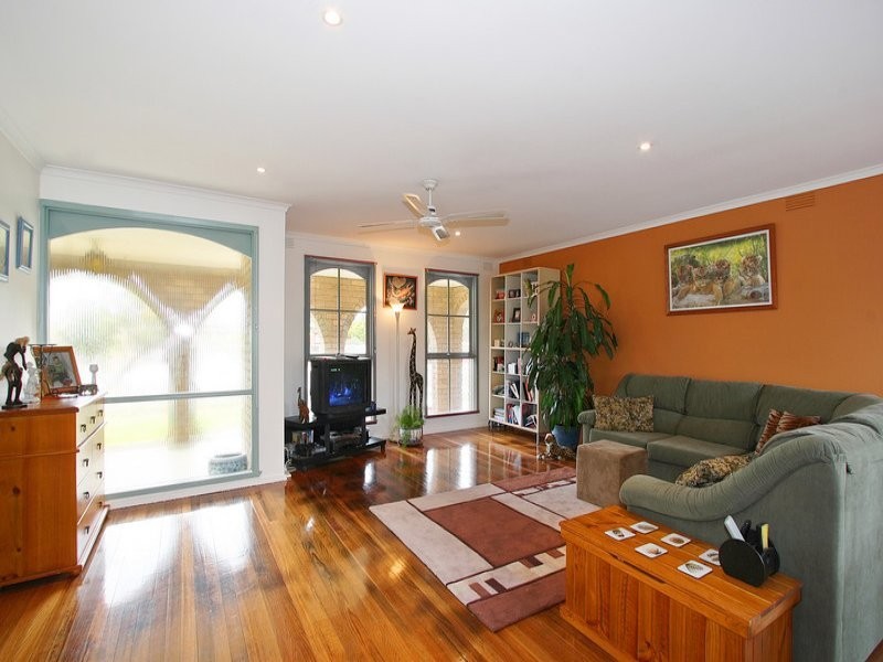 13 Glenway Drive, Dingley Village VIC 3172