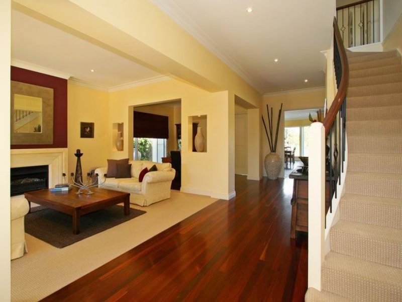 39 Higgins Close, Dingley Village VIC 3172