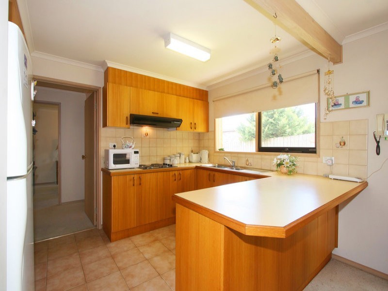 10 Lauren Close, Dingley Village VIC 3172