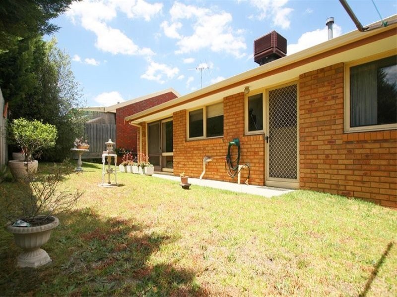 10 Lauren Close, Dingley Village VIC 3172