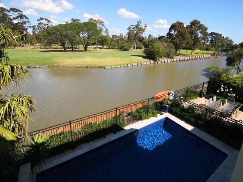 39 Higgins Close, Dingley Village VIC 3172