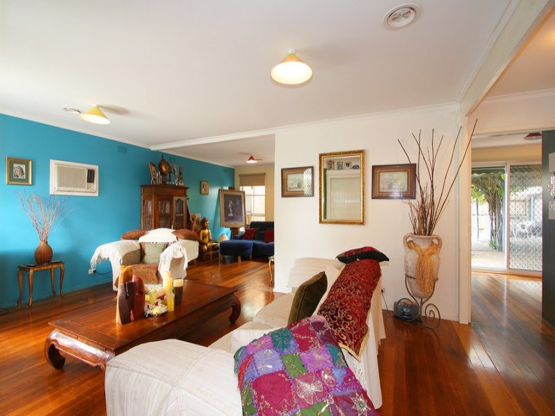 42 Village Drive, Dingley Village VIC 3172