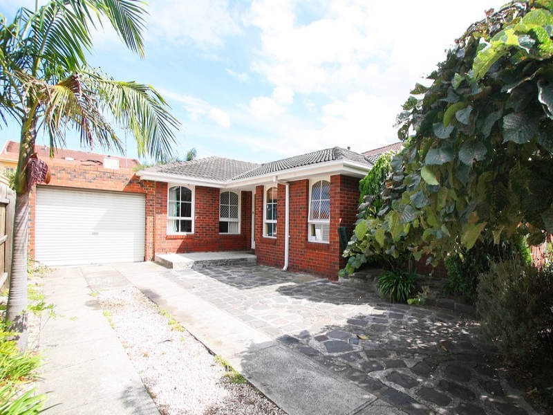 42 Village Drive, Dingley Village VIC 3172