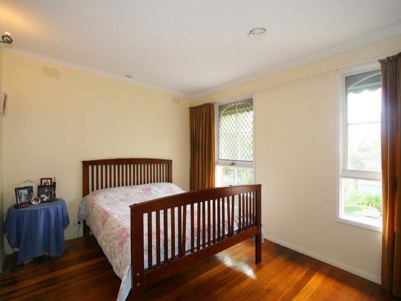 42 Village Drive, Dingley Village VIC 3172