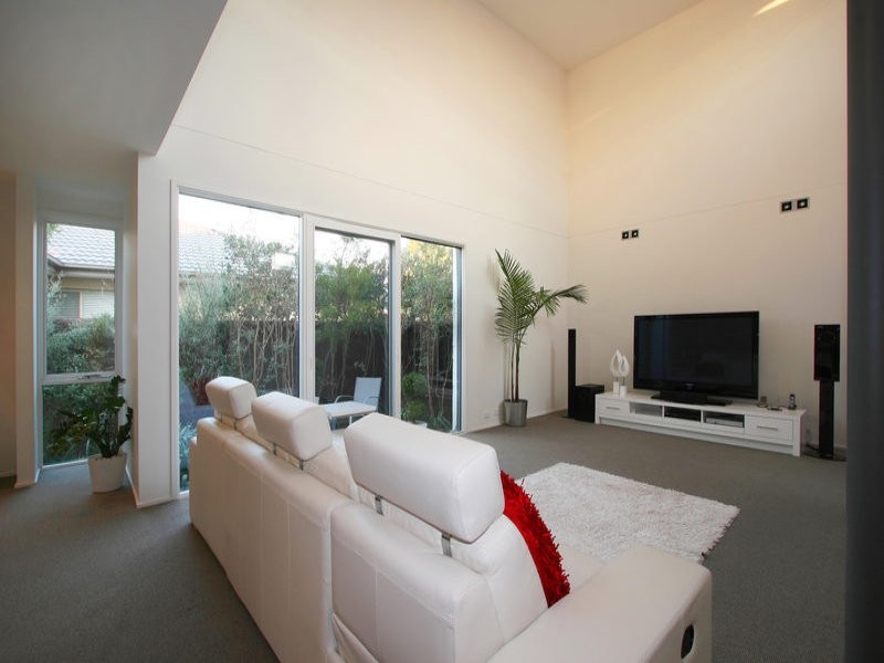 21 The Waterways Boulevard, Waterways VIC 3195