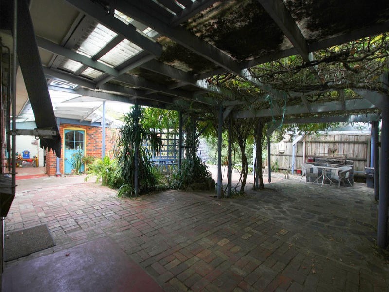 42 Village Drive, Dingley Village VIC 3172