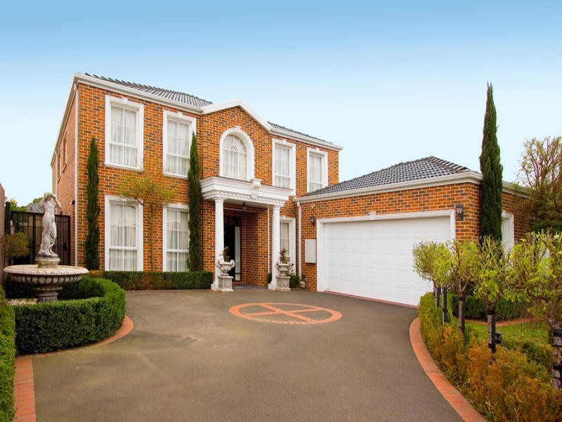 25 Wheatland Crescent, Dingley Village VIC 3172