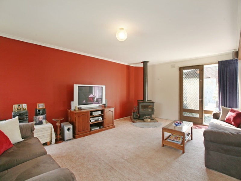 5 Rudolf Court, Dingley Village VIC 3172