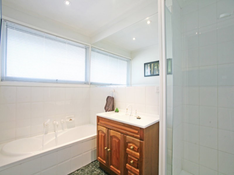 5 Rudolf Court, Dingley Village VIC 3172