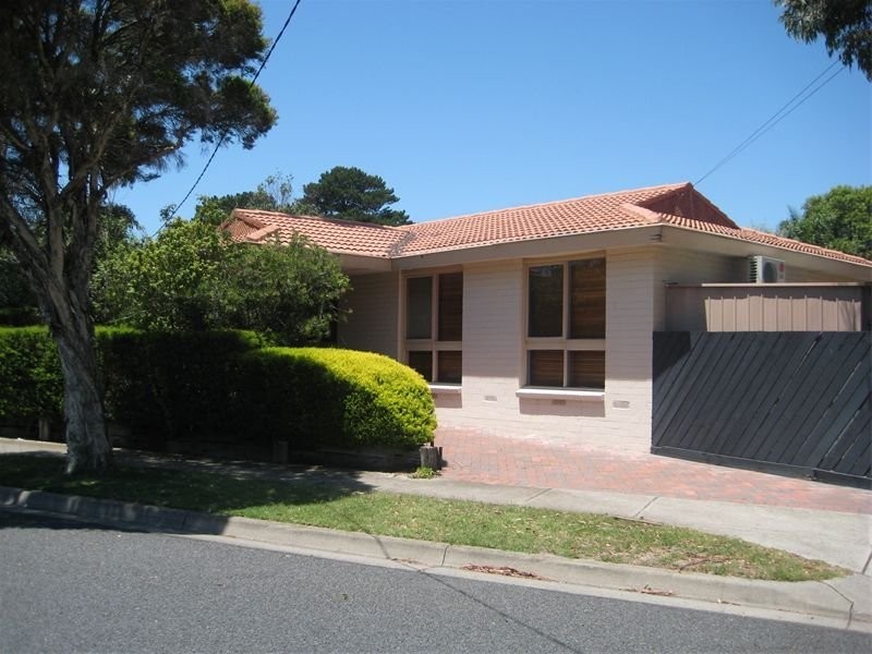 2 Cormorant Place, Dingley Village VIC 3172