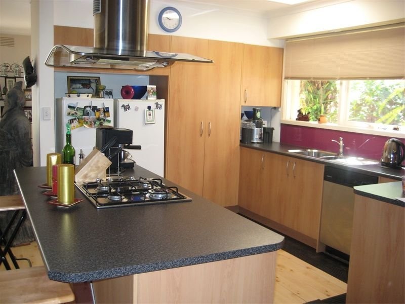 2 Cormorant Place, Dingley Village VIC 3172