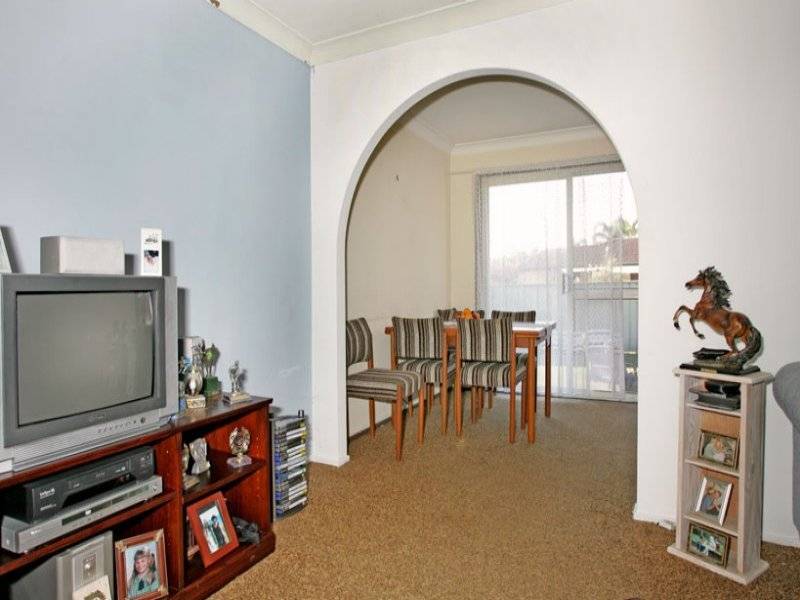 29 Sierra Avenue, Bateau Bay NSW 2261